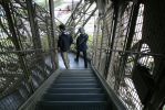 PICTURES/The Eiffel Tower/t_Decending Stairs2.JPG